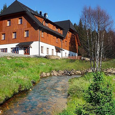 Aparthotel Madr Модрава Экстерьер фото